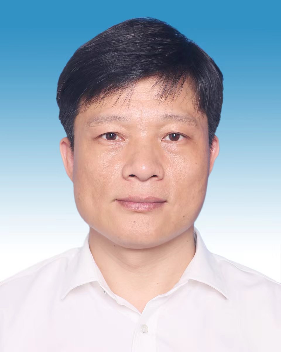 党组成员李跃腾